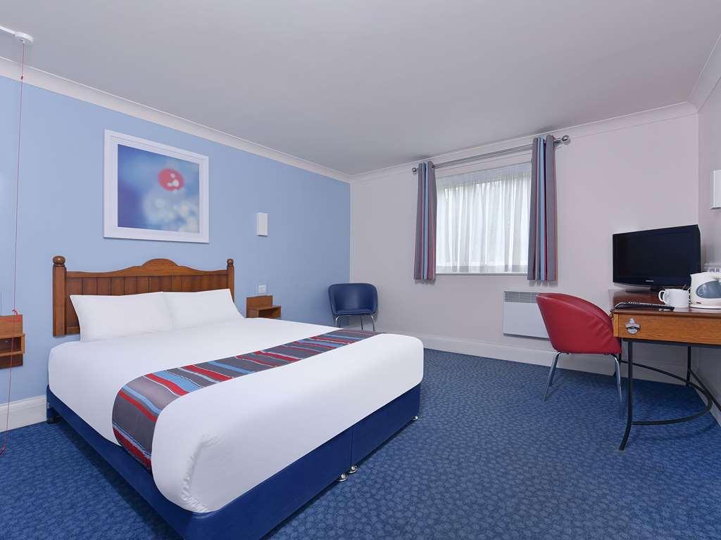 Travelodge Walton On Thames Szoba fotó